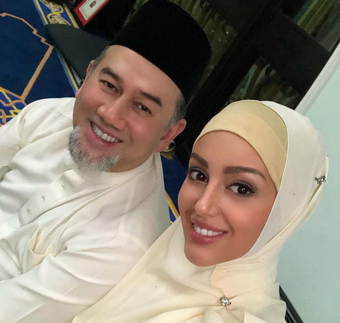 Cuu vuong Malaysia ly hon voi hoa hau Nga anh 2