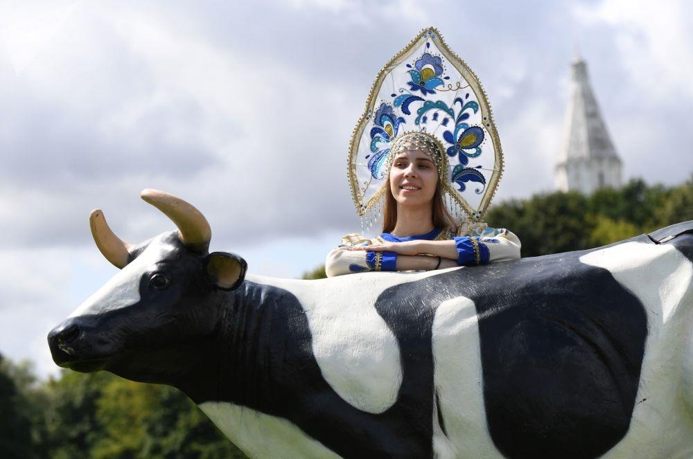 Le hoi nghe thuat Slav Canh dong Nga anh 2