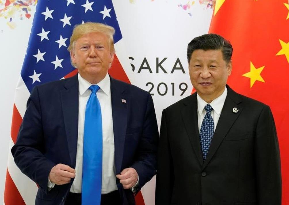 TT Trump bat ngo ap thue len 300 ty USD hang hoa Trung Quoc con lai hinh anh