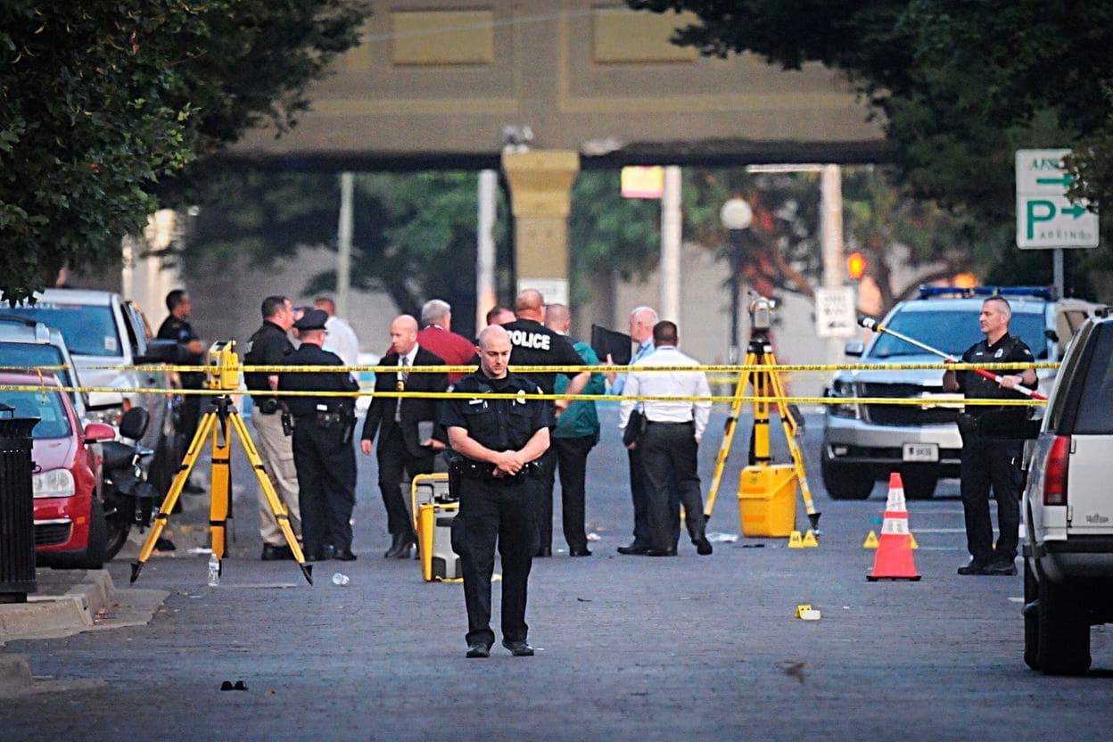 Tay sung ban AK-47, giet 9 nguoi trong chua day 1 phut o Ohio hinh anh