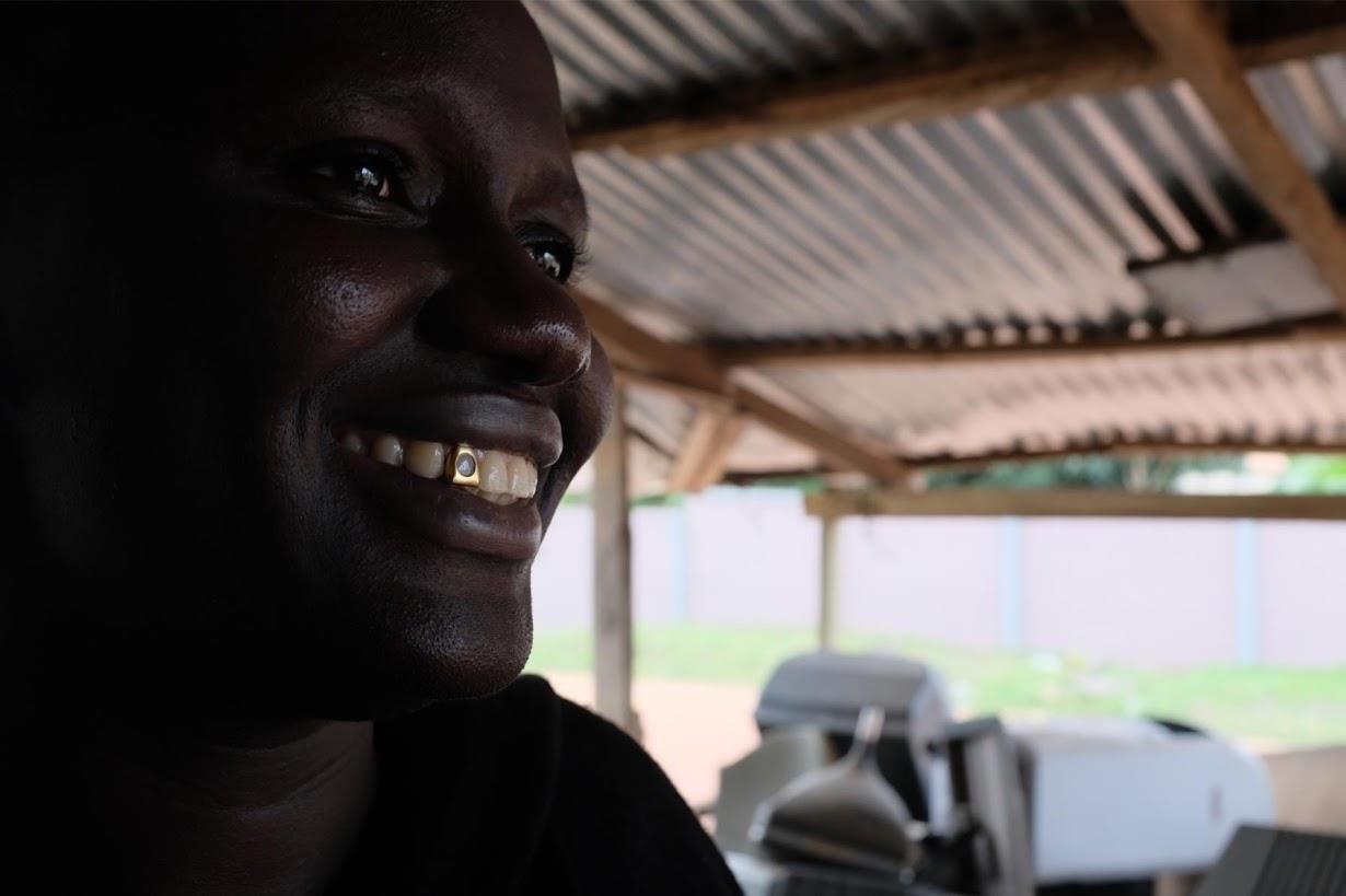 buon ban no le chau Phi anh 19