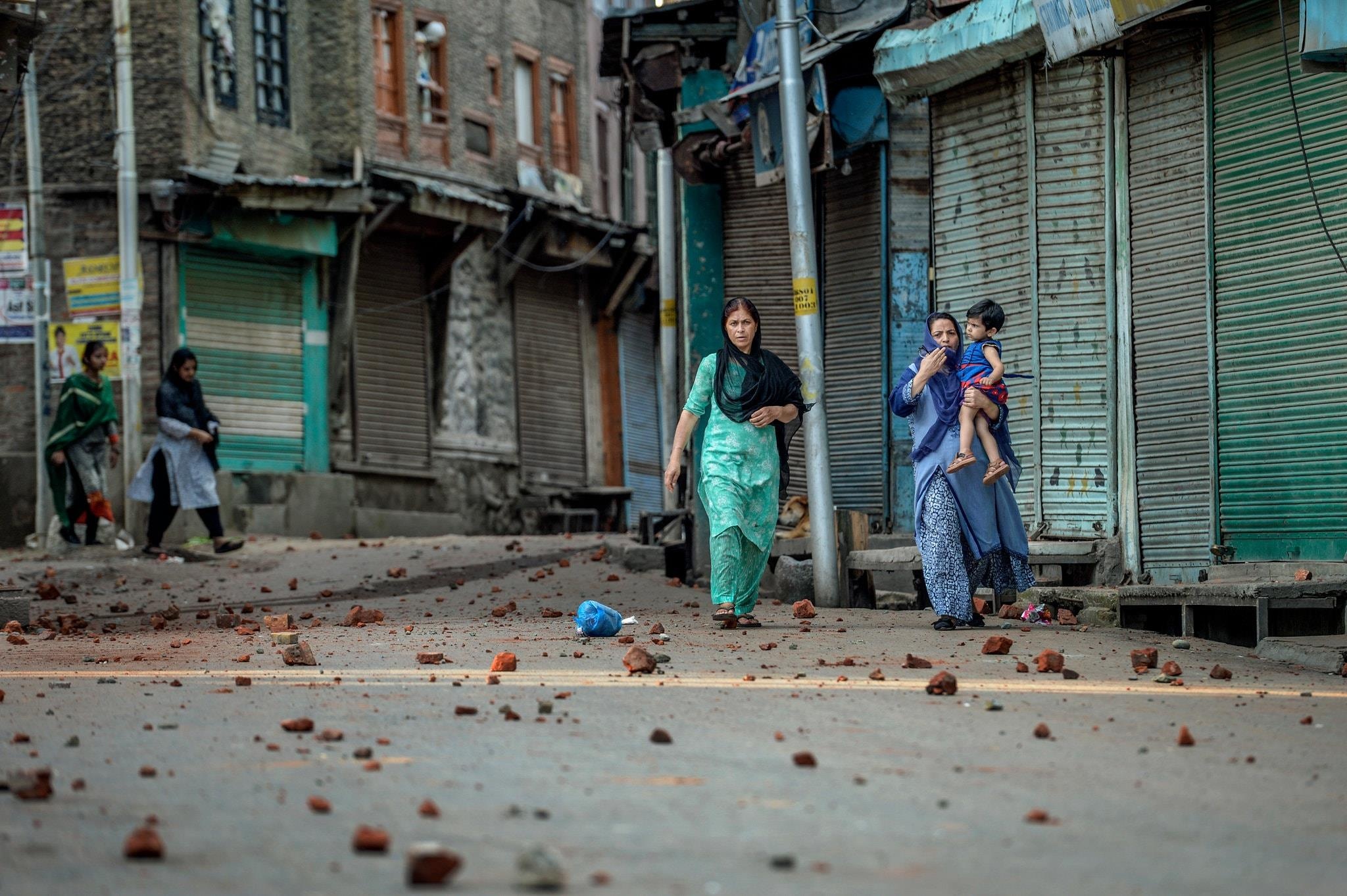 Dia nguc song ben trong Kashmir anh 2