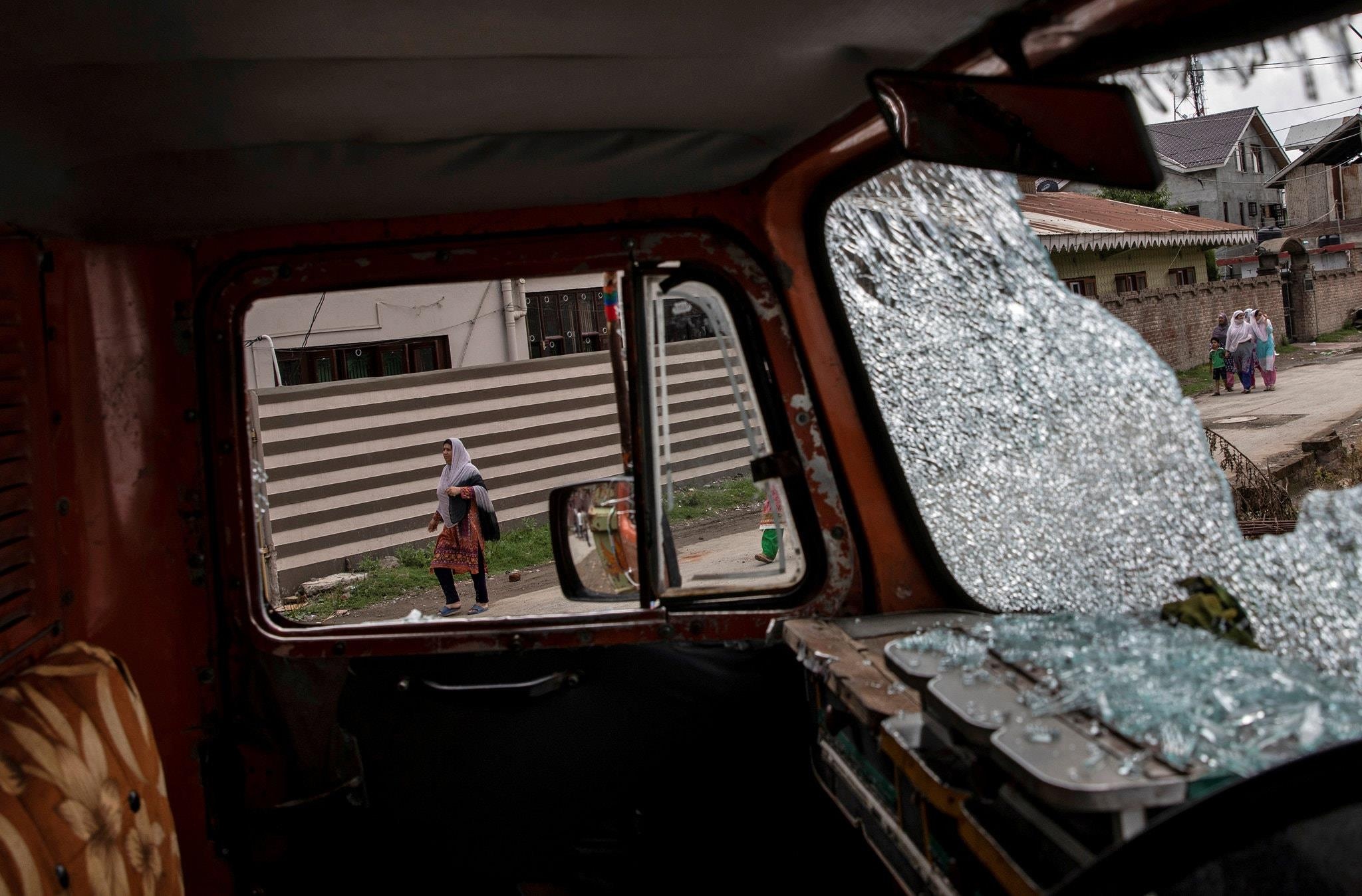 Dia nguc song ben trong Kashmir anh 3