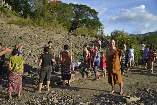 nhà sư rời chùa vì cáo buộc tình dục ảnh 2 nha su roi chua vi cao buoc tinh duc anh 2