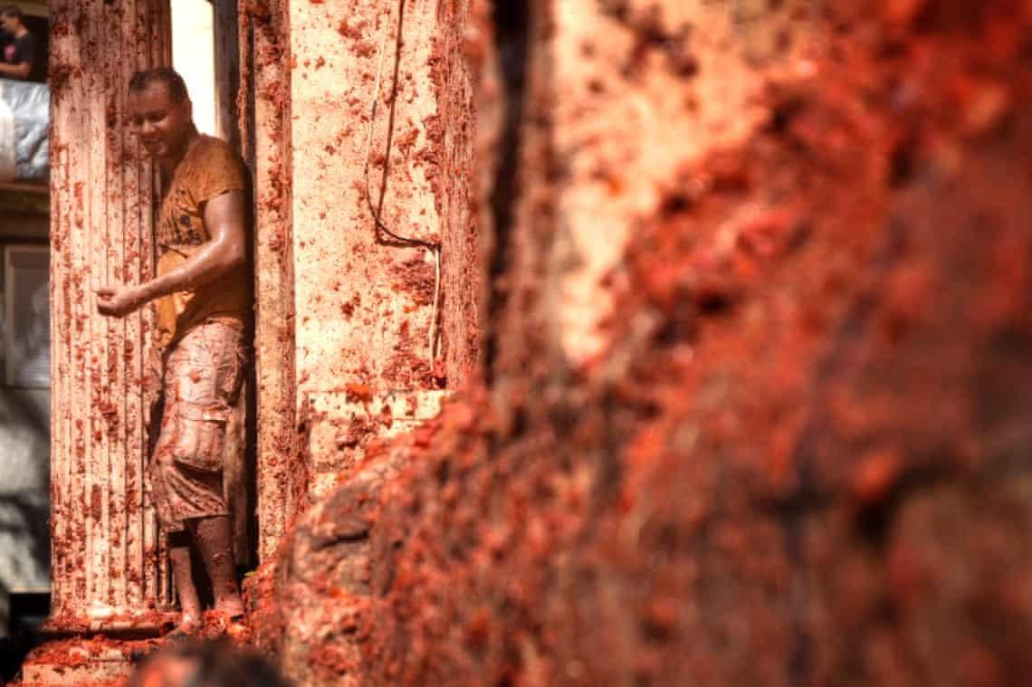 Lễ hội cà chua 'nhuộm đỏ' Tây Ban Nha ảnh 10 Le hoi ca chua 'nhuom do' Tay Ban Nha anh 10