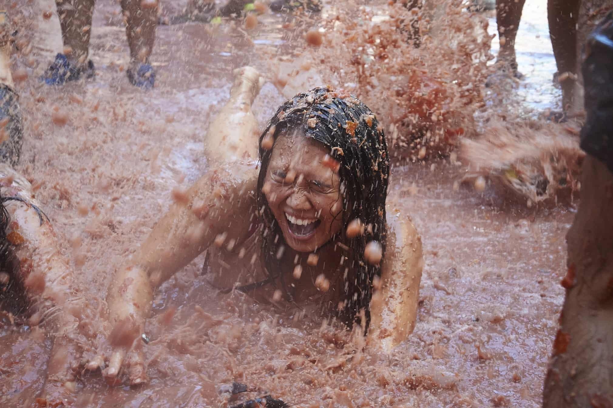 Lễ hội cà chua 'nhuộm đỏ' Tây Ban Nha ảnh 2 Le hoi ca chua 'nhuom do' Tay Ban Nha anh 2