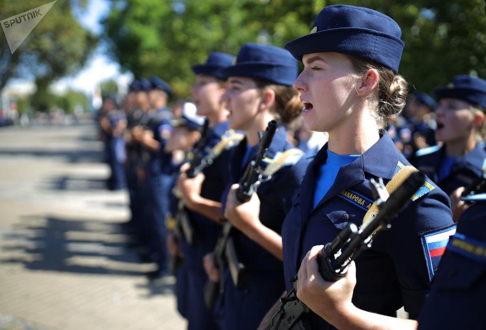 nữ sinh phi công Nga ảnh 9 nu sinh phi cong Nga anh 9