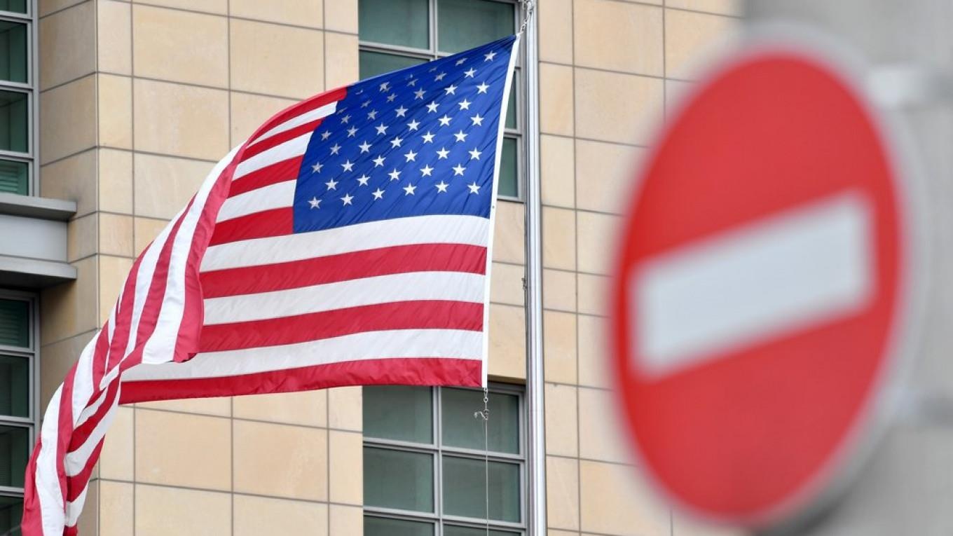 gian diep My trong chinh phu Nga anh 1