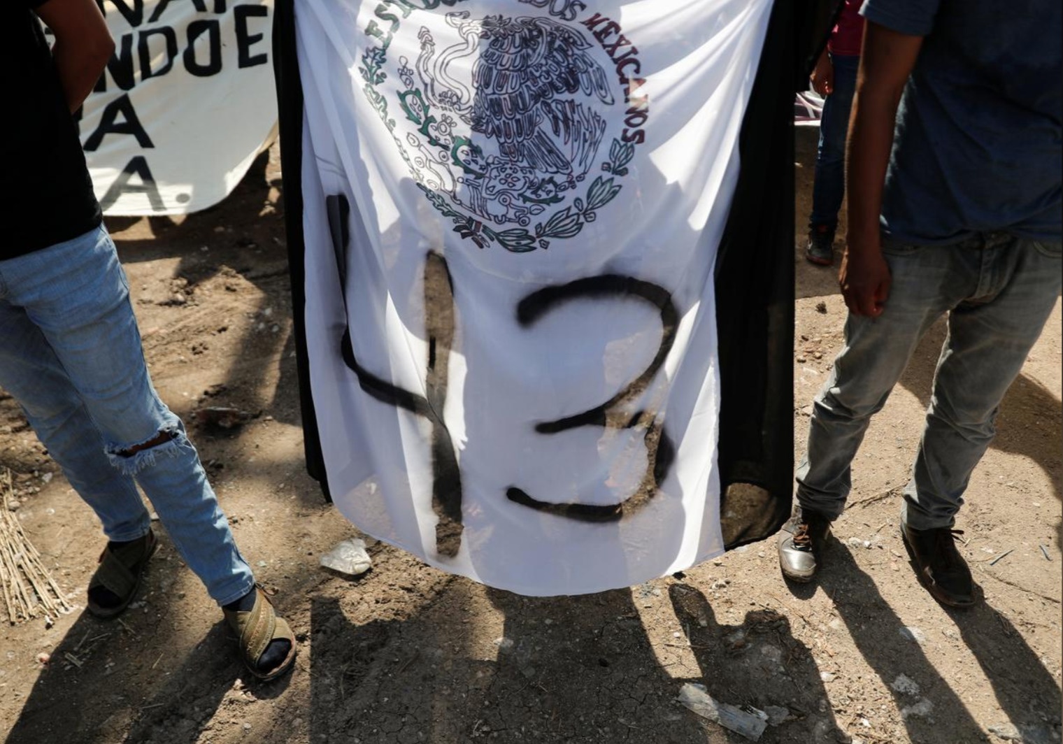 43 sinh vien Mexico mat tich anh 8