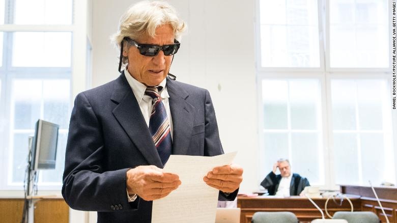 Ke cuop ngan hang 'noi loi cuoi cung' mat 5 ngay trong phien xu o Duc hinh anh