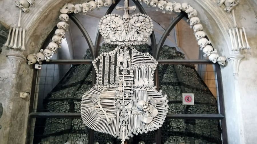Nhà thờ xương của Séc ảnh 4 Nha tho xuong cua Sec anh 4
