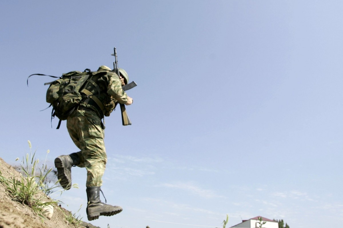 Linh Nga ban chet 8 dong nghiep tai can cu quan su Siberia hinh anh