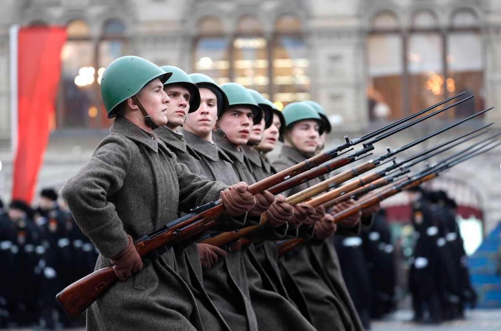 cuoc duyet binh lich su 1941 anh 4