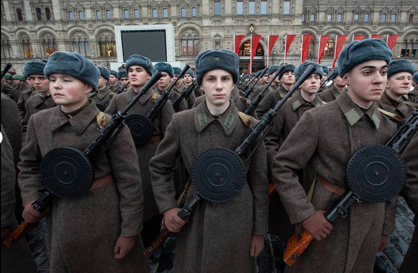 cuoc duyet binh lich su 1941 anh 3