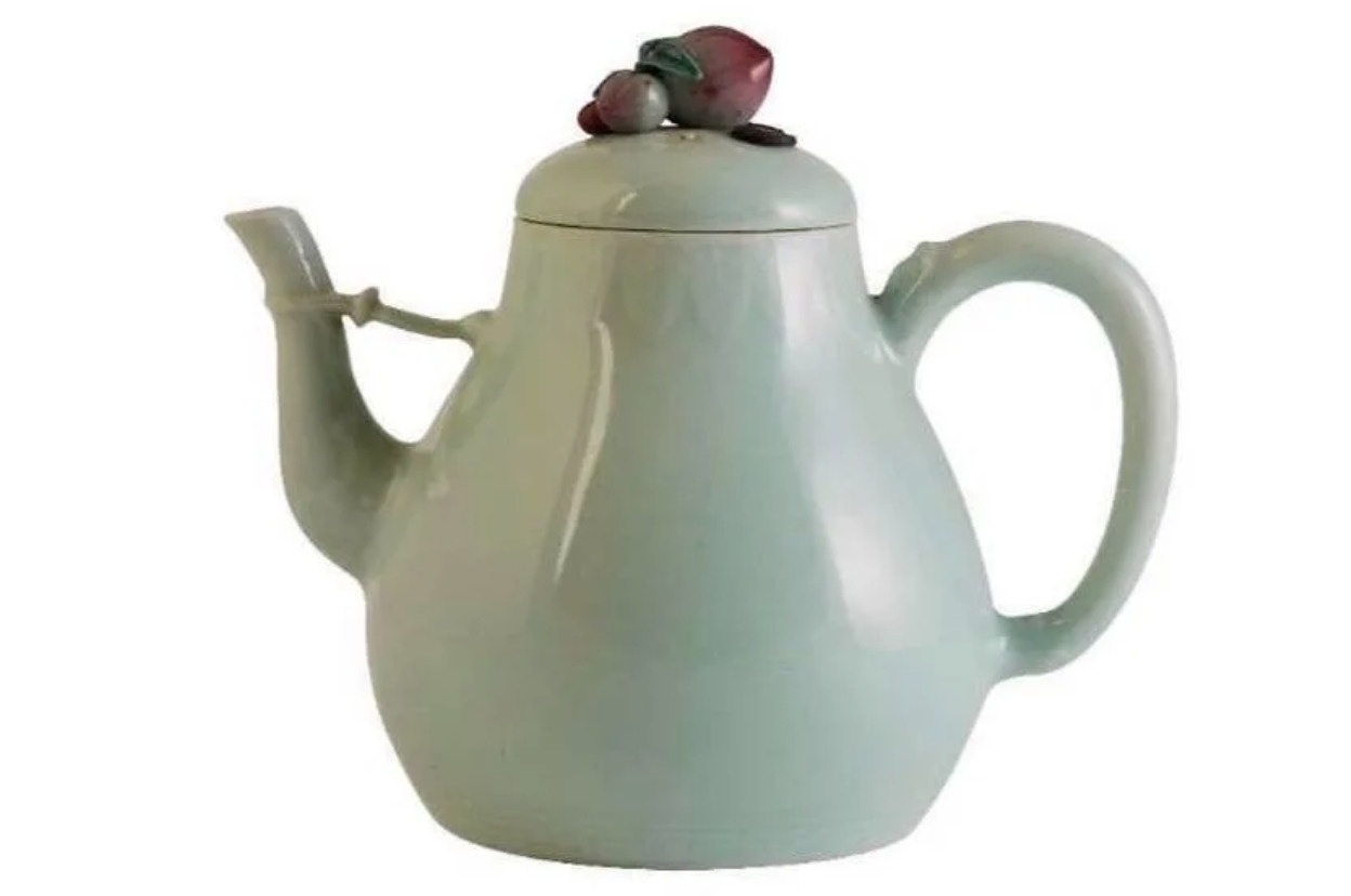 Am tra Trung Quoc dau gia hon 1 trieu USD hinh anh