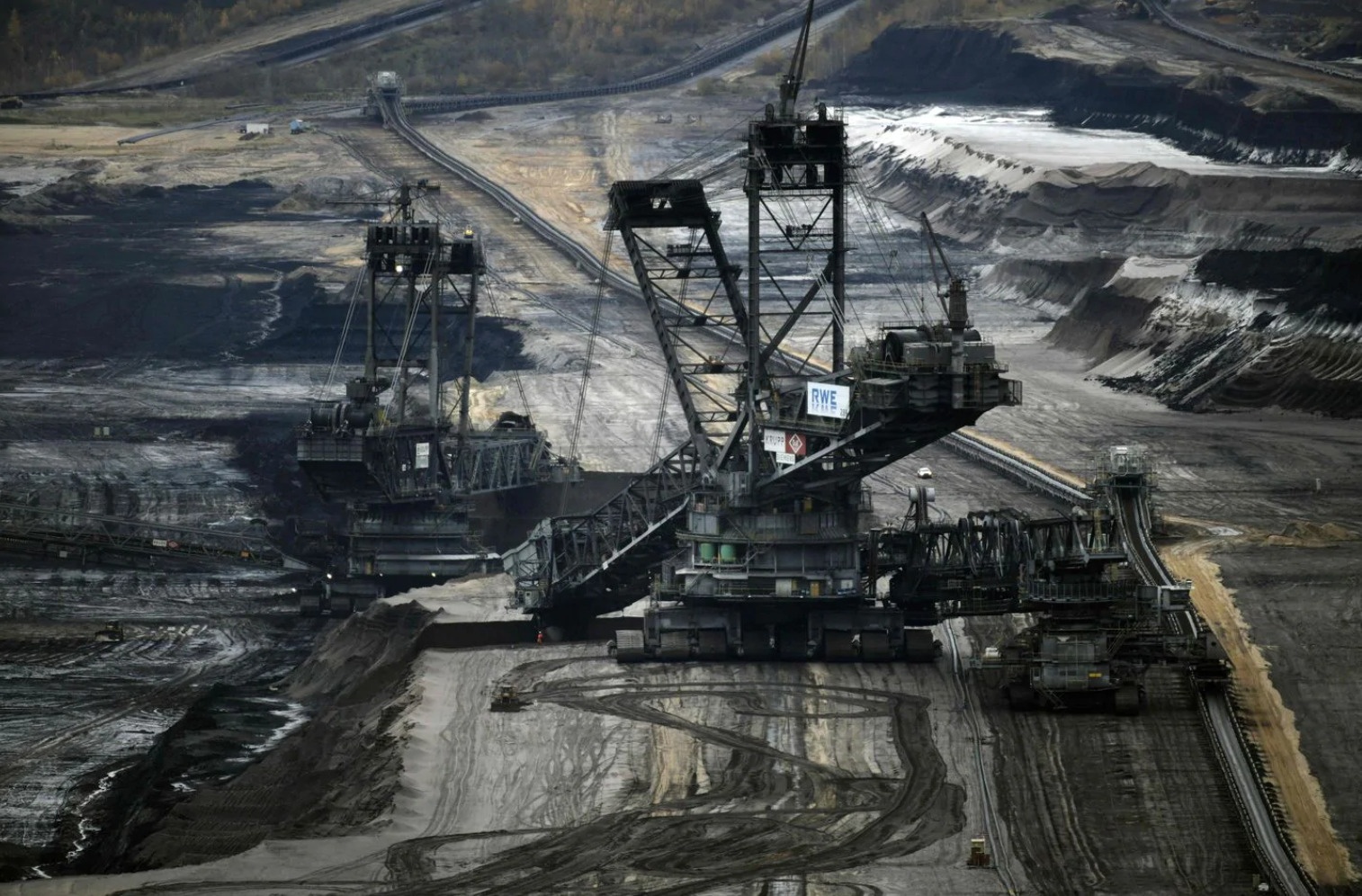 khan cap khi hau anh 1