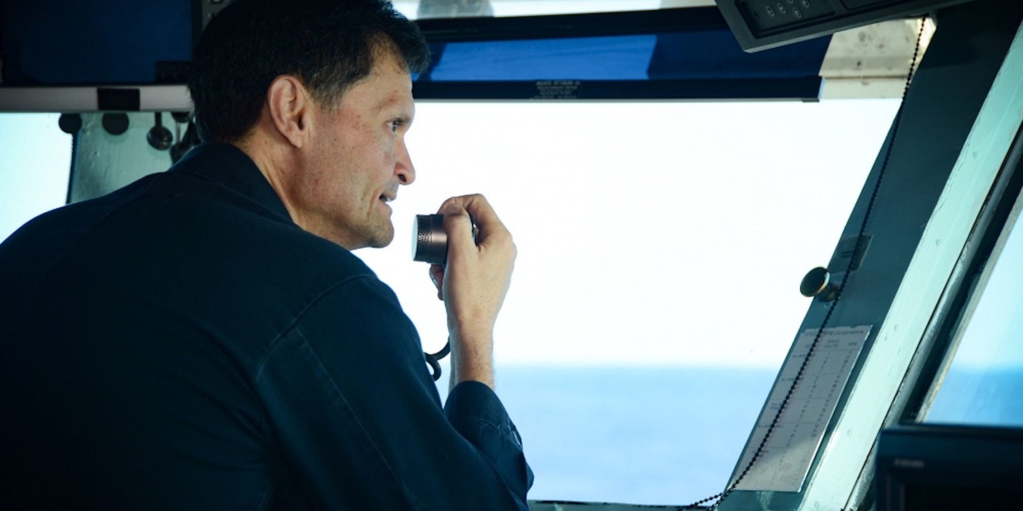 chi huy tau san bay My o Trung Dong anh 1