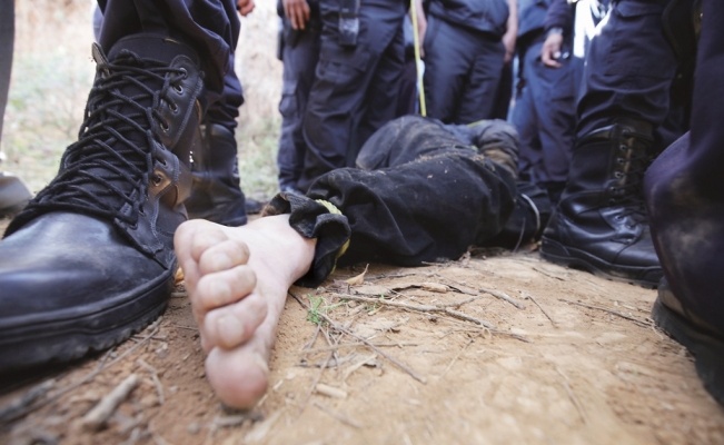 Dam dong thieu song nguoi dan ong nghi hiep dam be gai o Mexico hinh anh