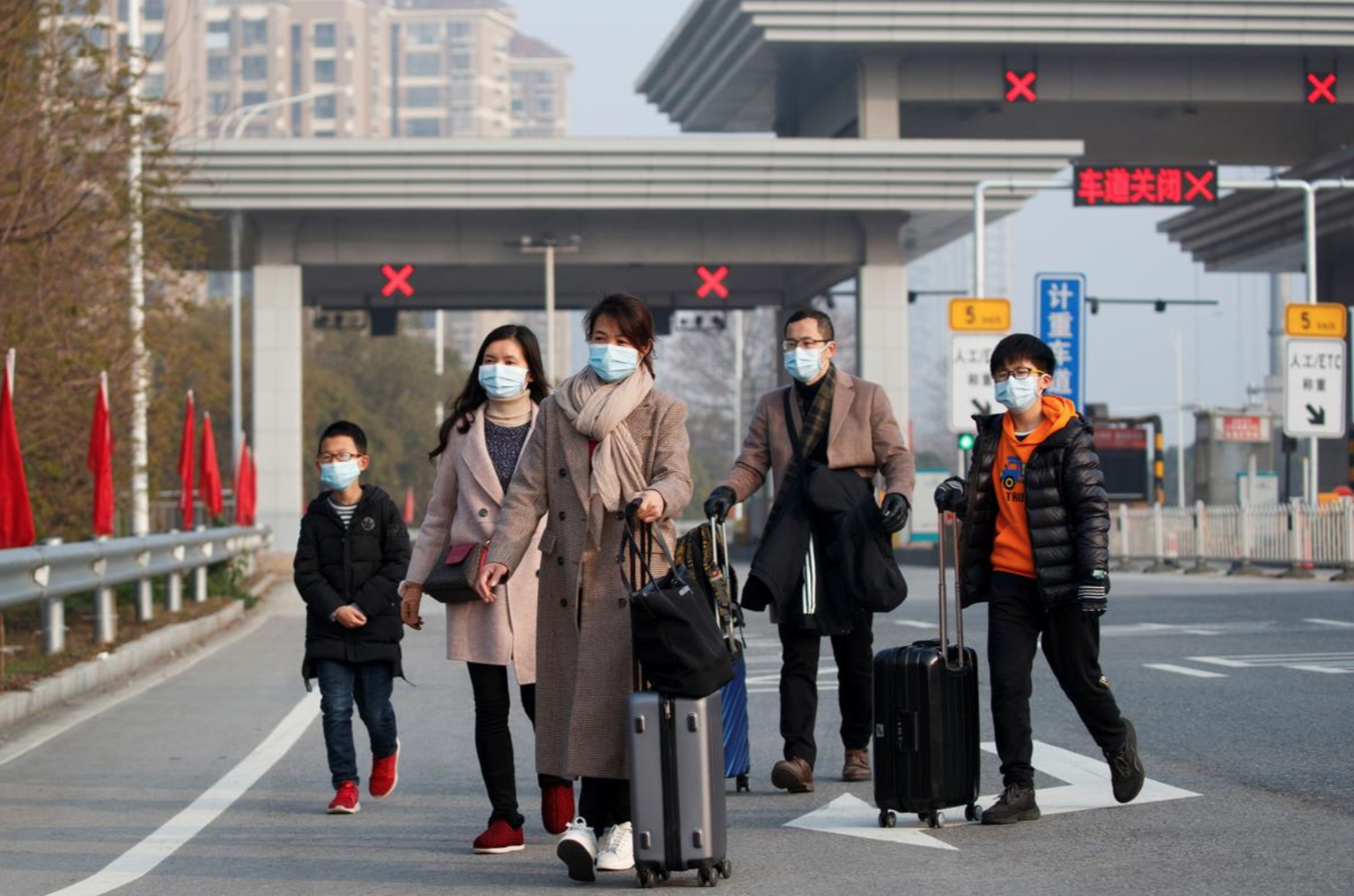 Nguoi Ho Bac hoang loan, ‘thao chay’ qua cau song Duong Tu hinh anh