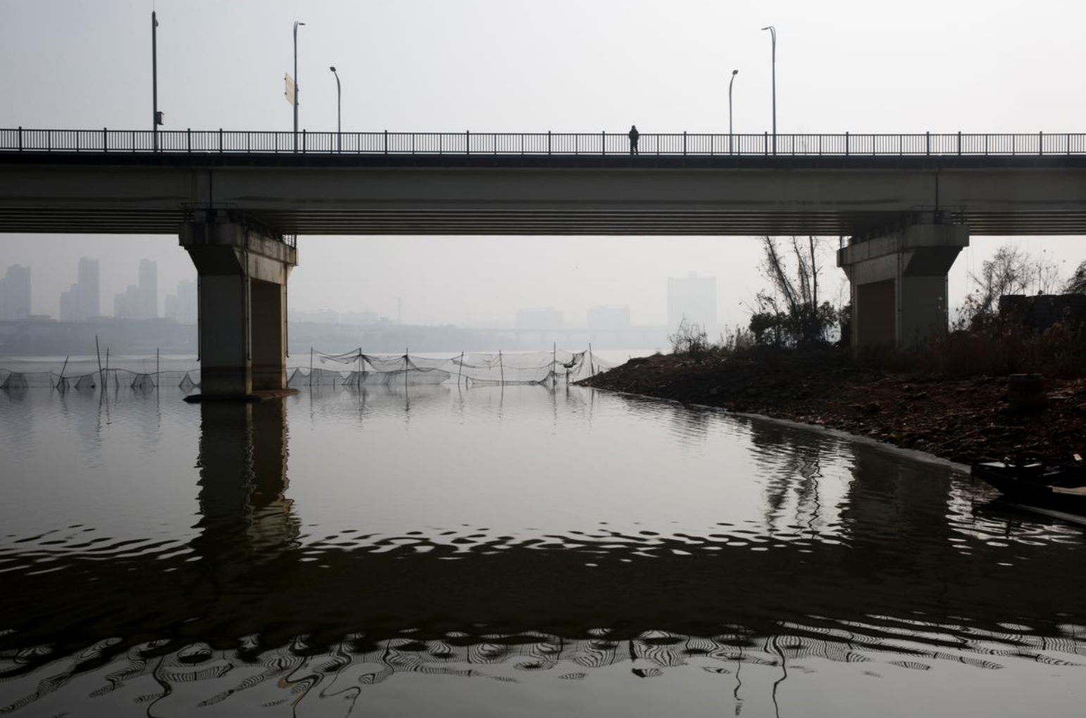 nguoi Ho Bac di bo qua cau song Duong Tu anh 14