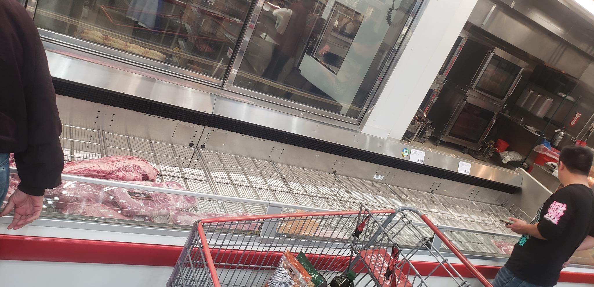 nguoi My hoang loan vo vet do du tru anh 15