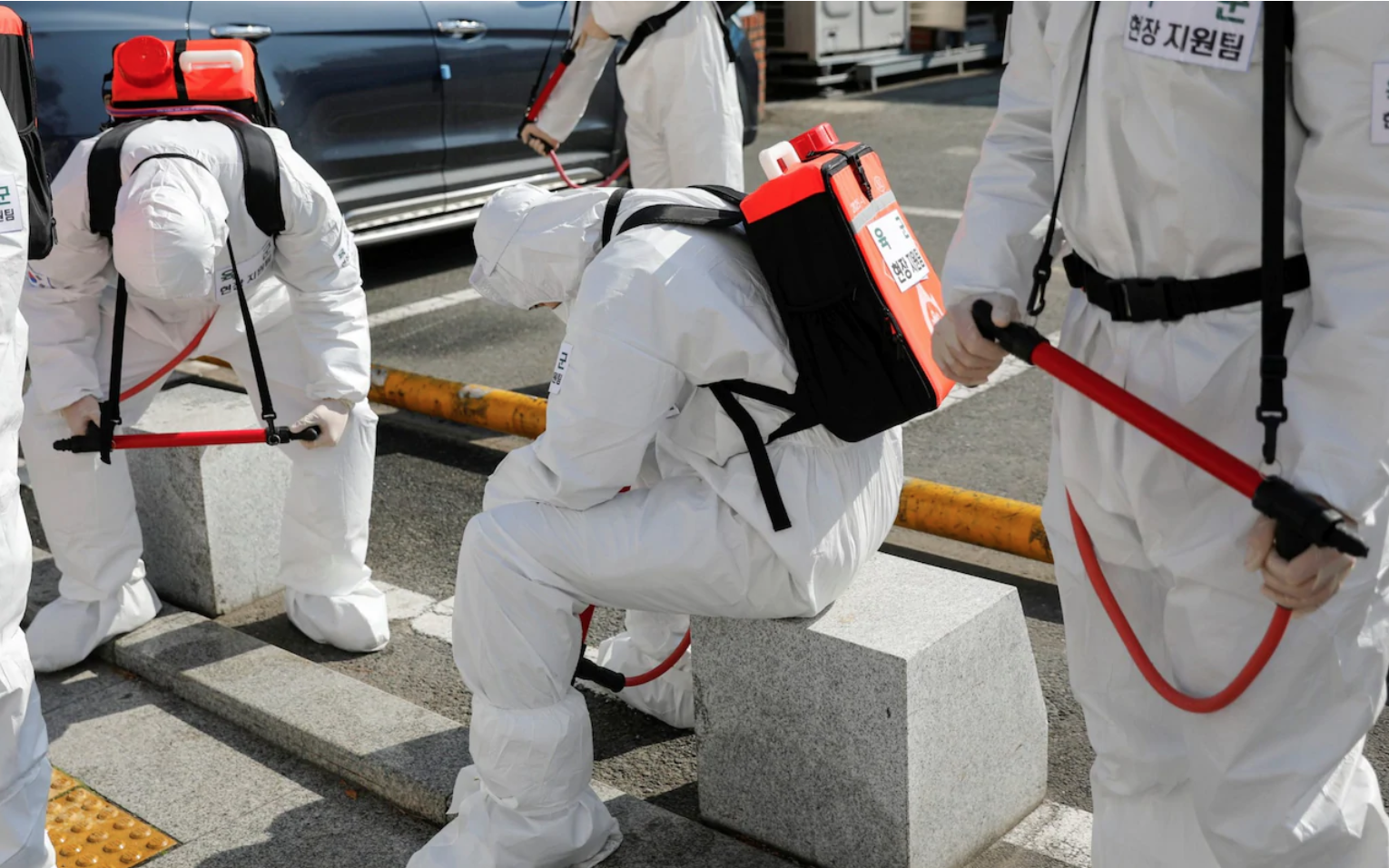 Bon benh nhan Covid-19 chet trong luc cho giuong benh o Han Quoc hinh anh