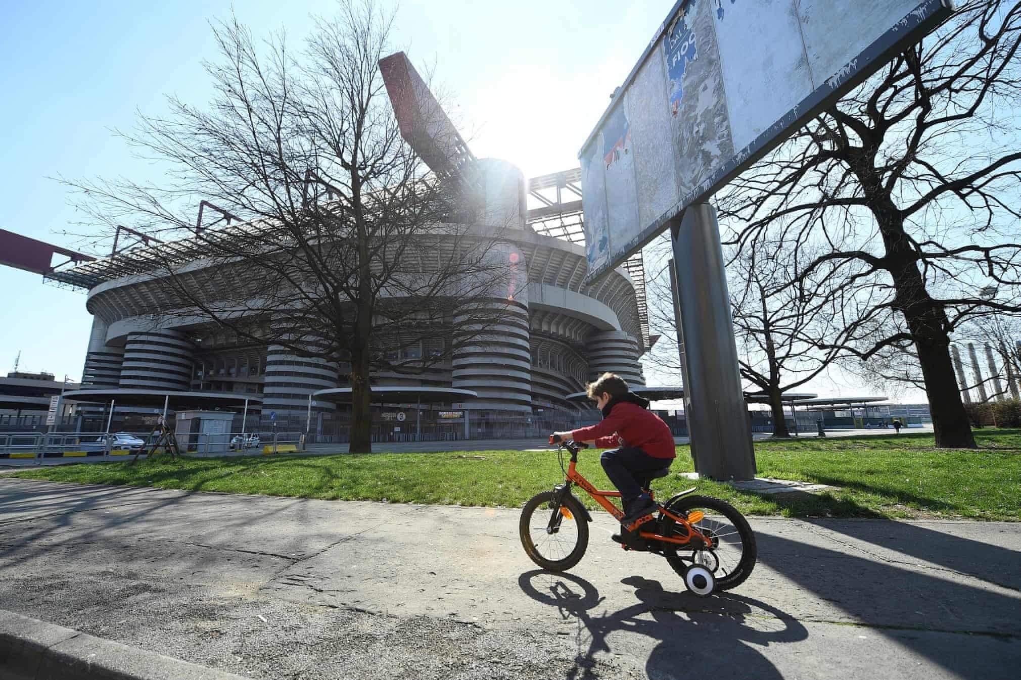 Italy phong toa mien bac anh 13