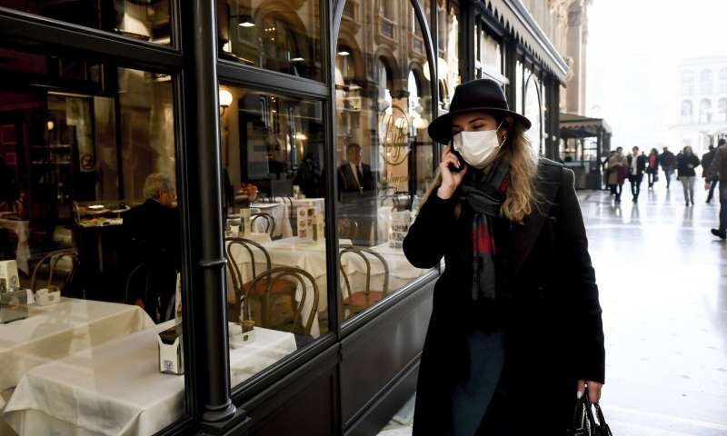 Italy phong toa mien bac anh 2