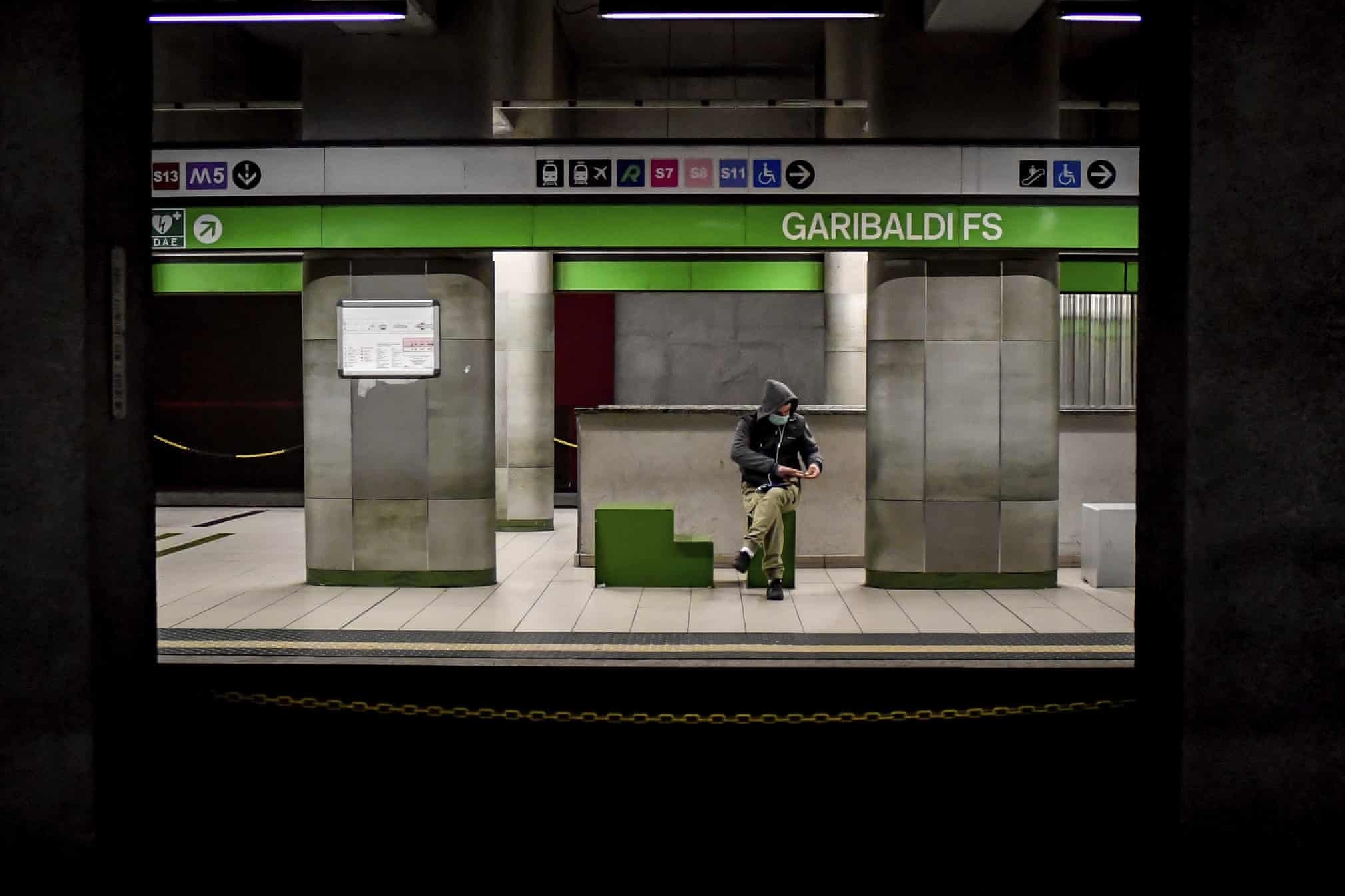 Dao lon hoan toan - mien Bac Italy roi vao tinh canh cua nguoi Vu Han hinh anh