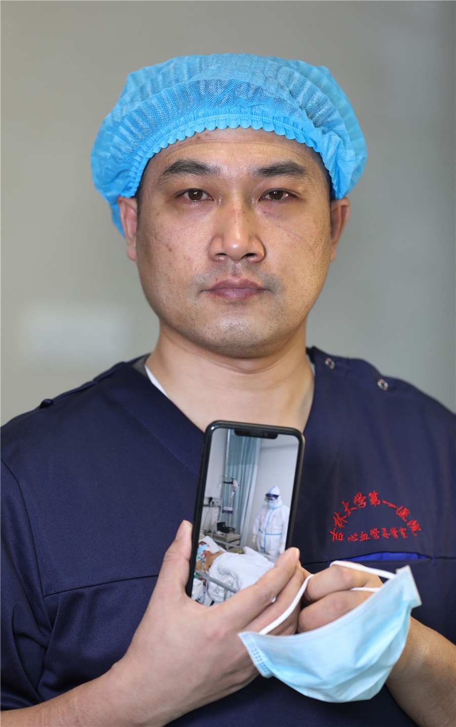 Y bac si tuyen dau Trung Quoc thang dai dich anh 3