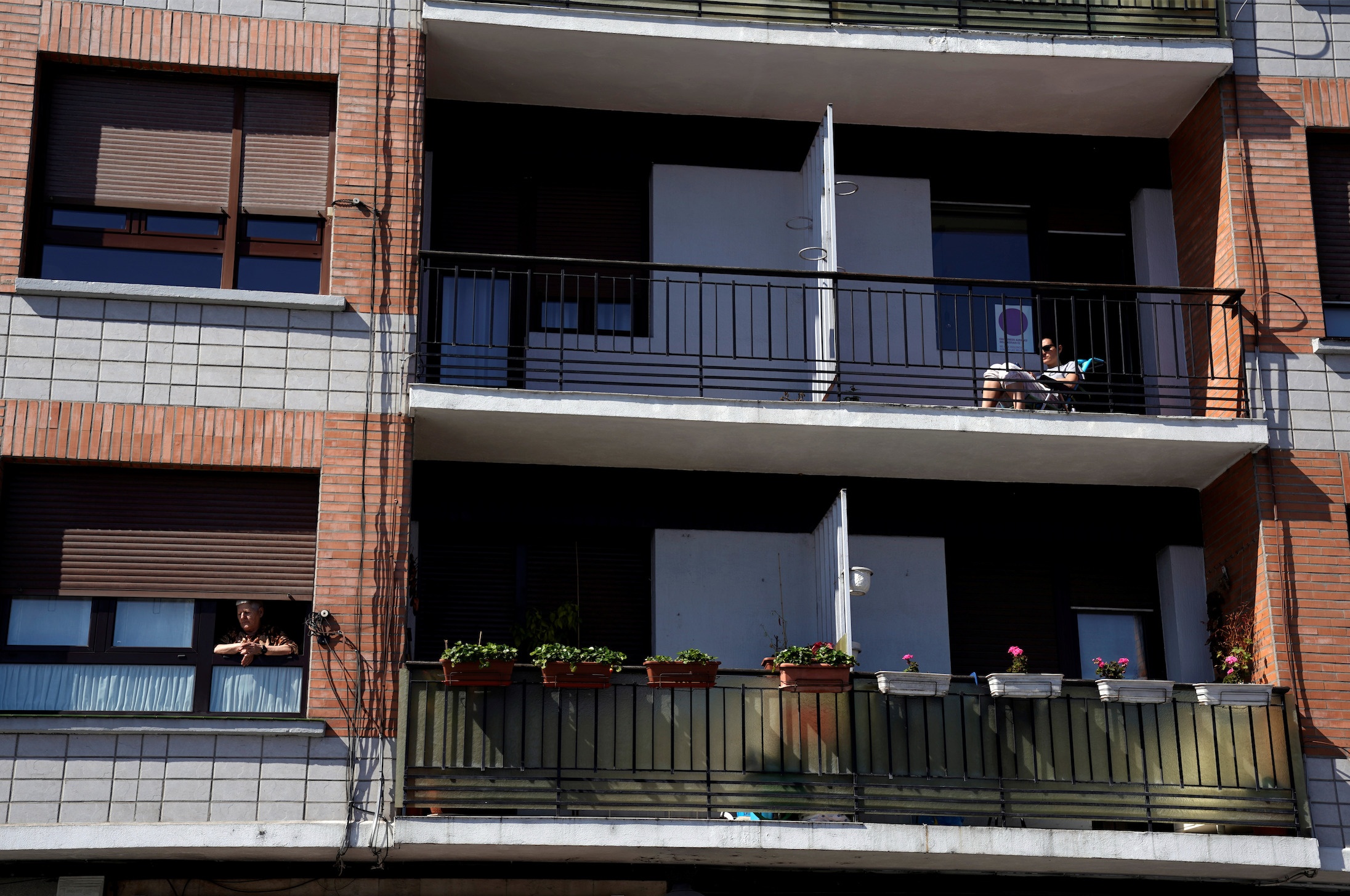 tap gym trong nha mua dich Covid-19 anh 7