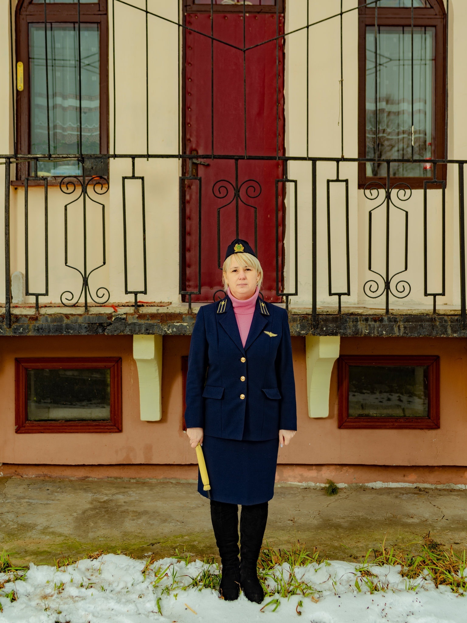 nhan vien gac chan Ukraine anh 7