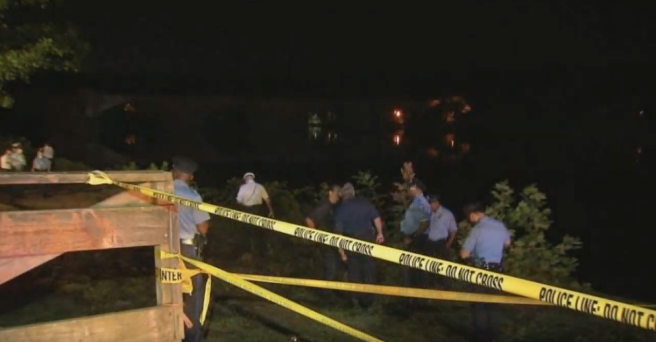 tra tan sat hai 2 anh em nguoi Viet anh 2