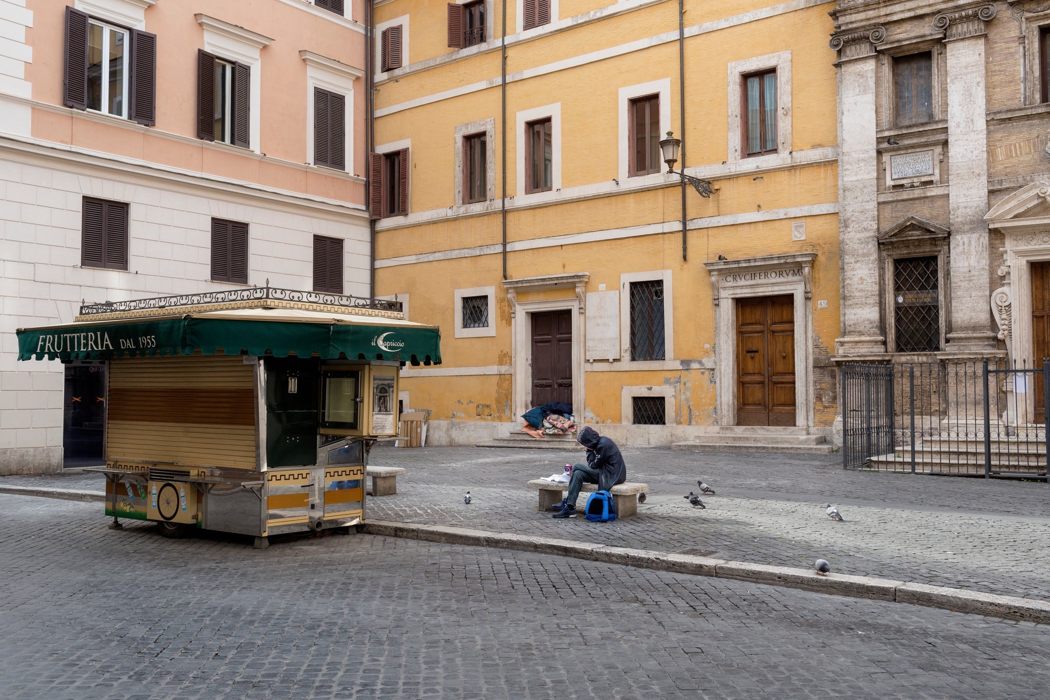 cuoc song nguoi vo gia cu o Rome anh 1