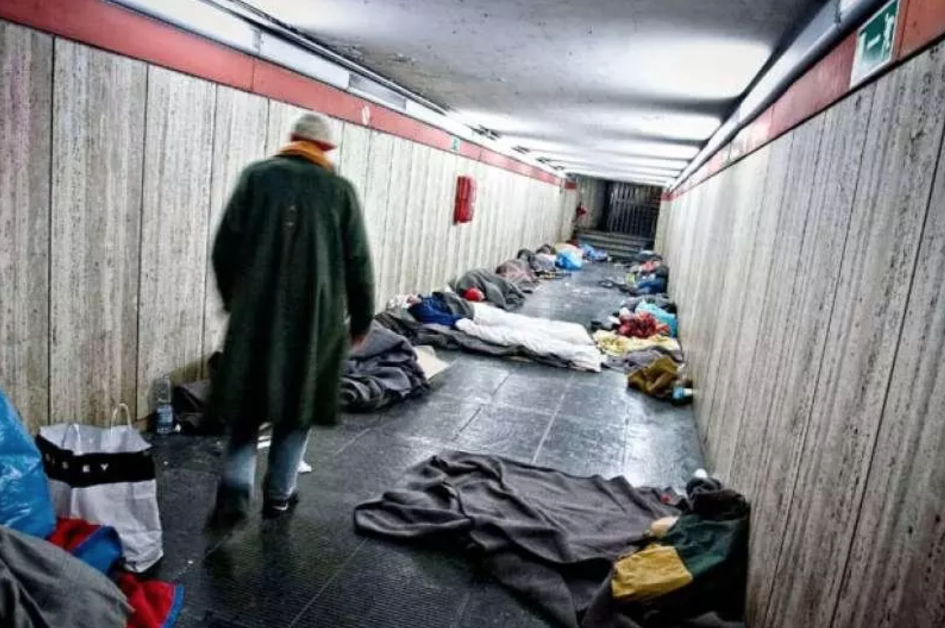 cuoc song nguoi vo gia cu o Rome anh 3