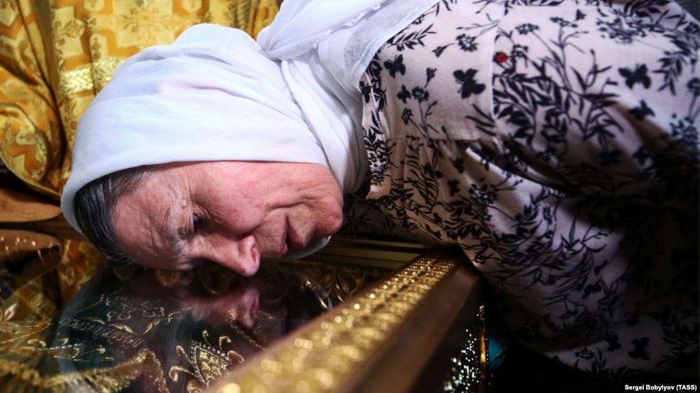 \nha tho Nga van truyen thong hon thanh tich anh 10