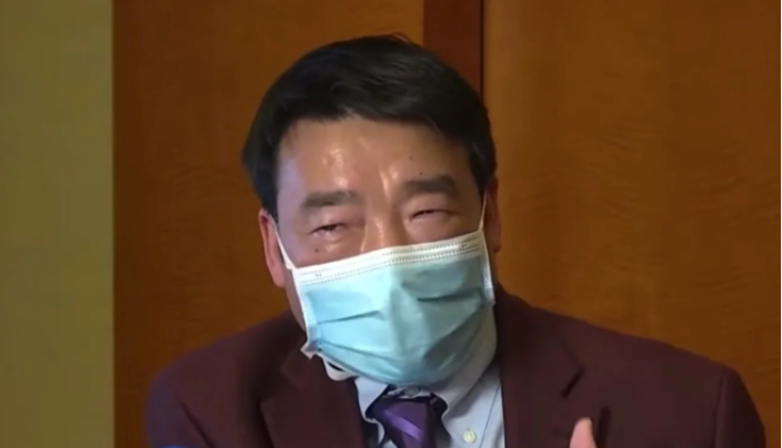 bac si tuyen dau Trung Quoc anh 2