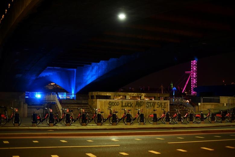 London duoi lenh phong toa anh 8