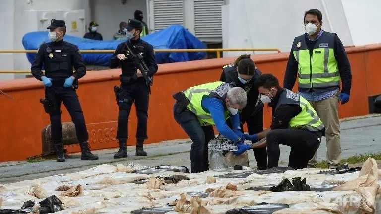 buon lau ma tuy anh 1