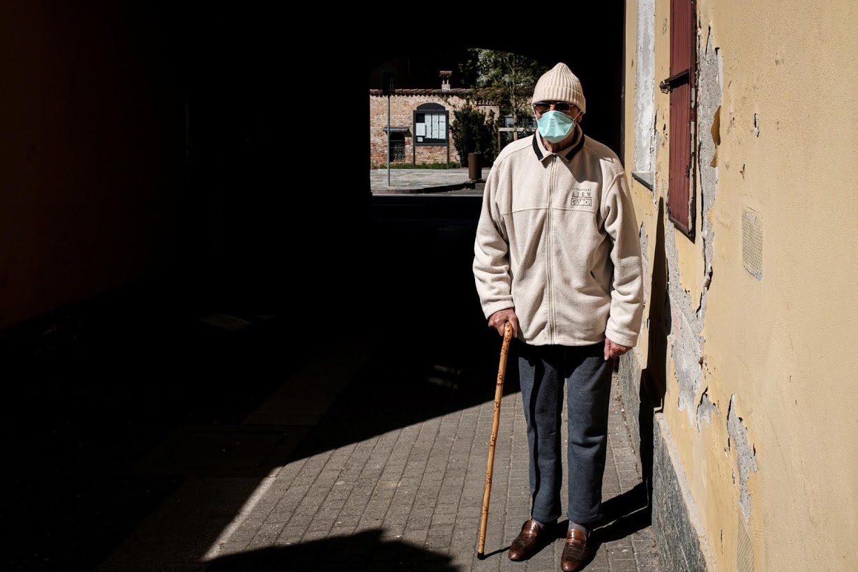 lenh phong toa Italy anh 9