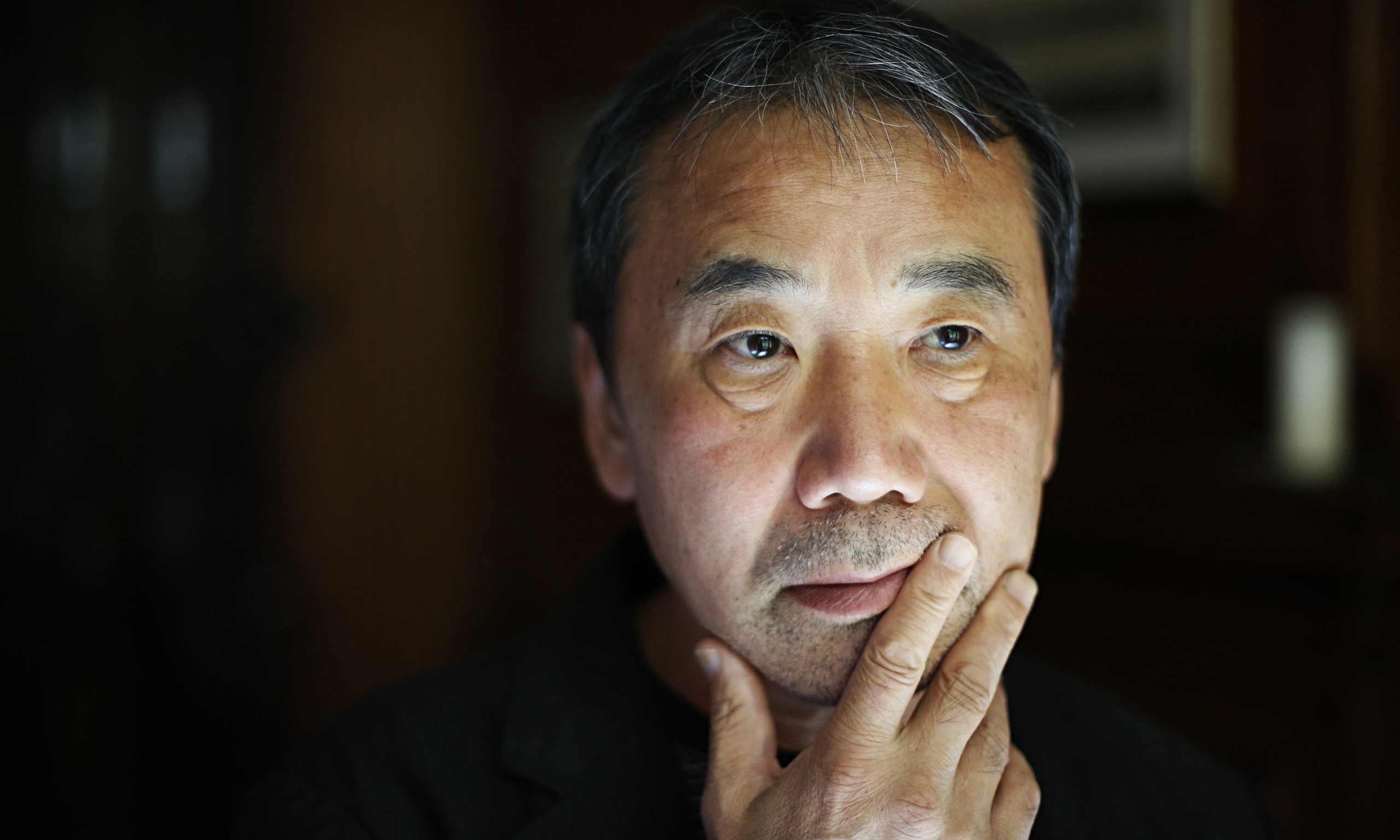 Haruki Murakami to chuc buoi phat thanh de ‘xua tan noi lo virus’ hinh anh