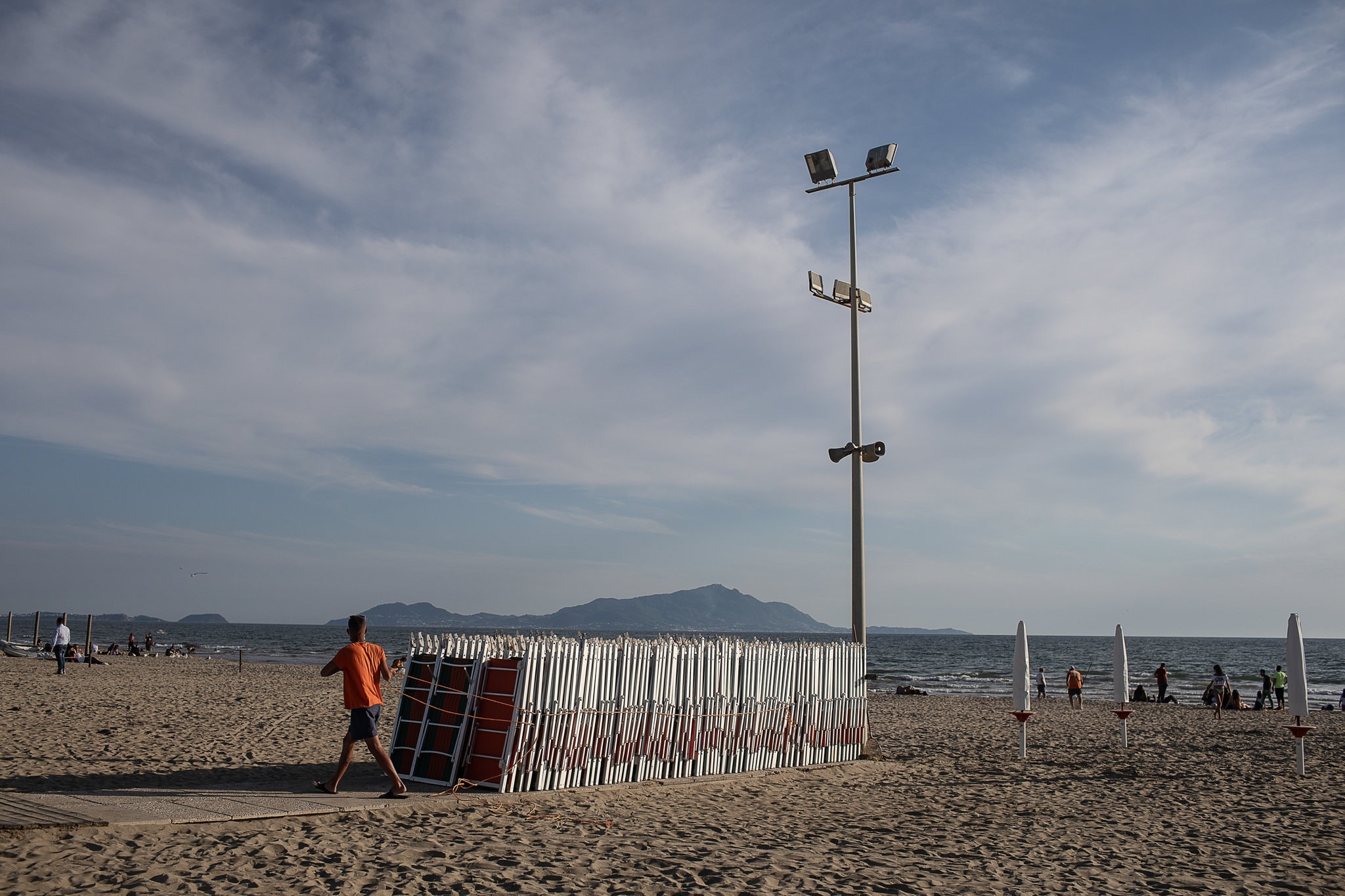 nguoi Italy do ra bien anh 7