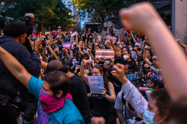 nguoi da den chet khi bi canh sat bat o My anh 3