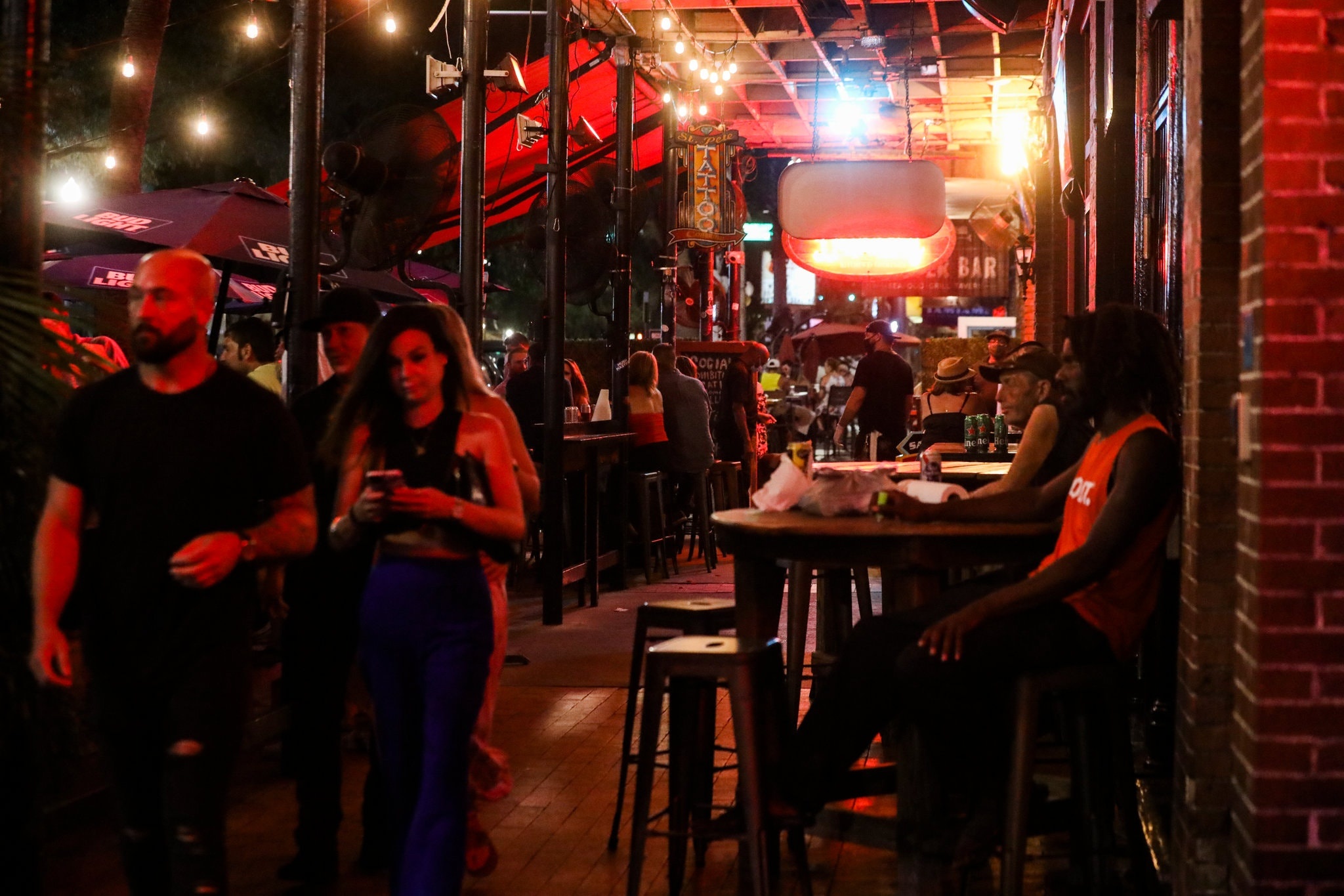 Covid-19 tang gap 5 lan o Florida anh 2