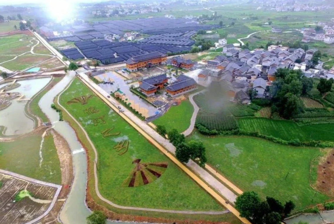 Huyen ngheo Trung Quoc gay phan no vi no hang ty USD tien xay dung hinh anh