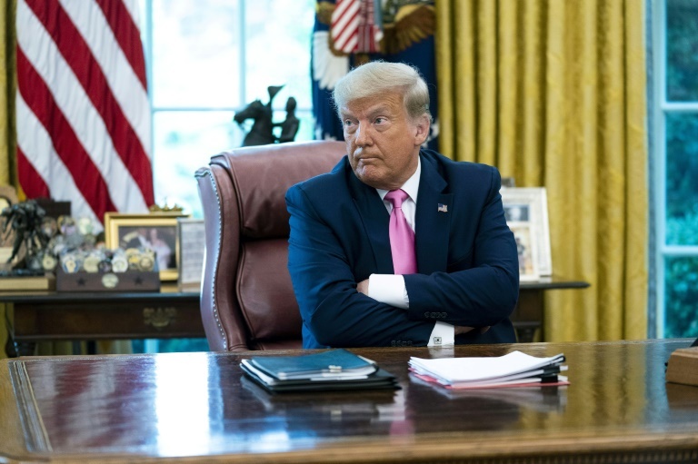 TT Trump doa dieu them linh den cac bang Dan chu de tran ap bieu tinh hinh anh