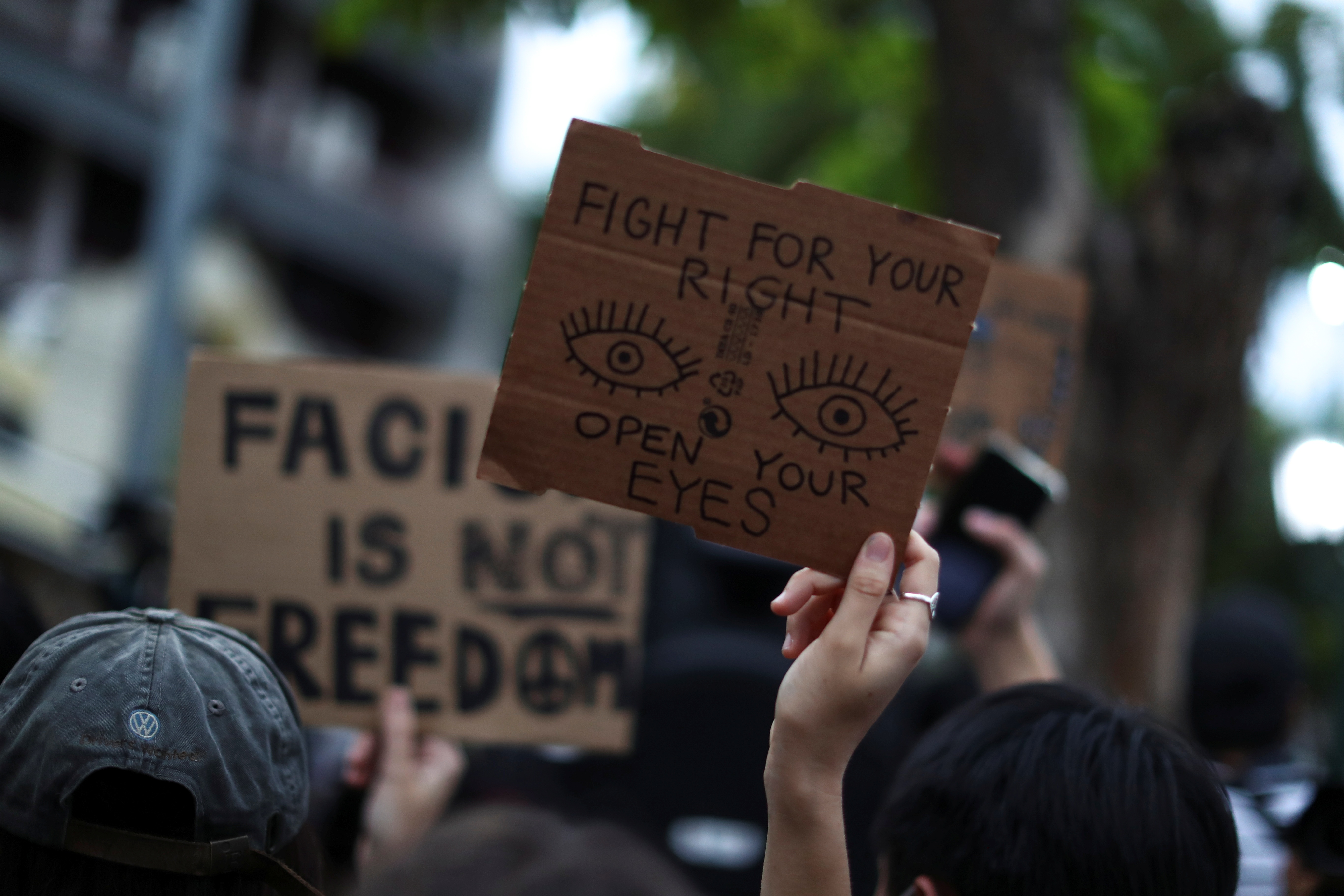 gioi tre Thai Lan bieu tinh anh 11