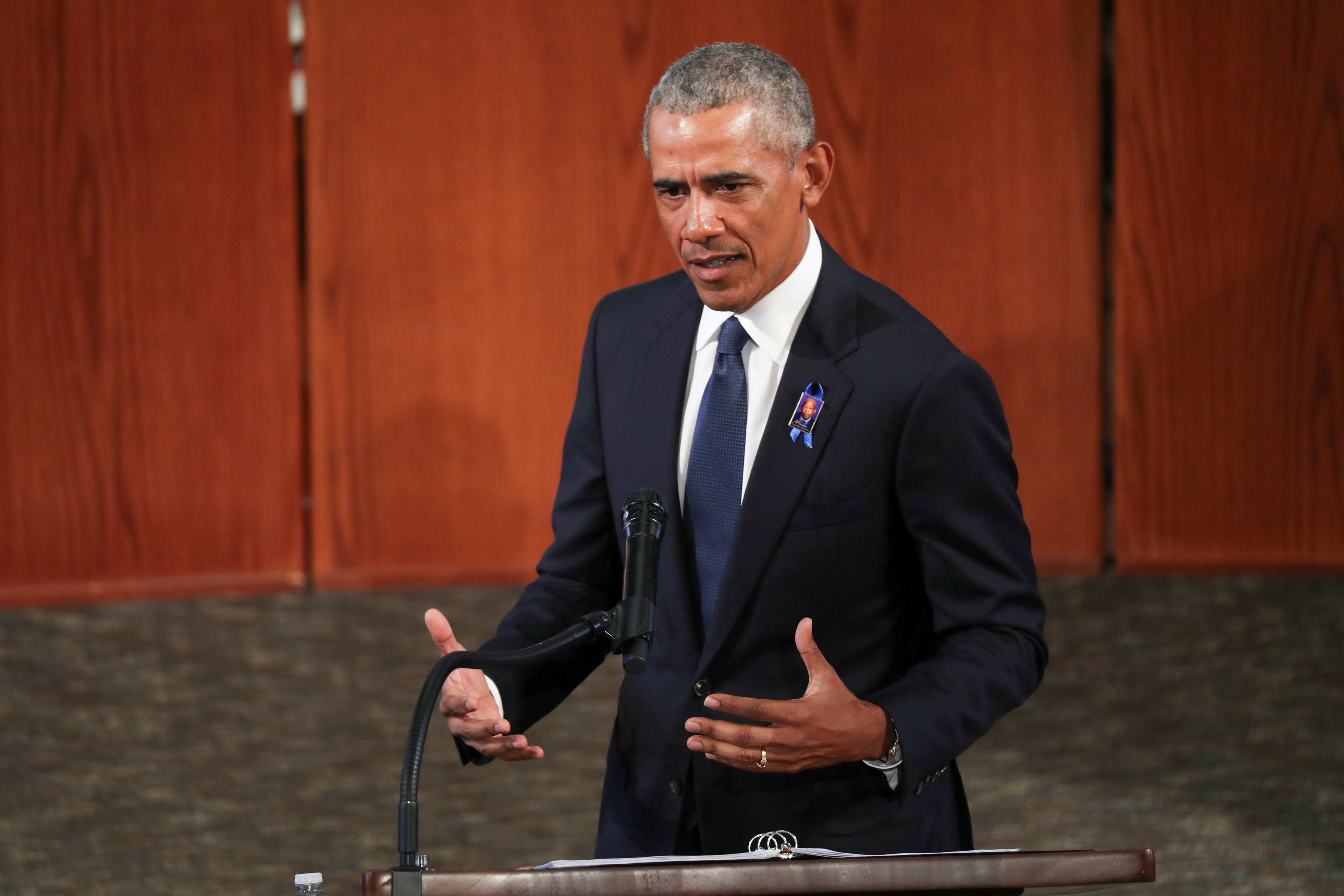 Obama: Ong Trump chua bao gio lam tong thong 'nghiem tuc' hinh anh