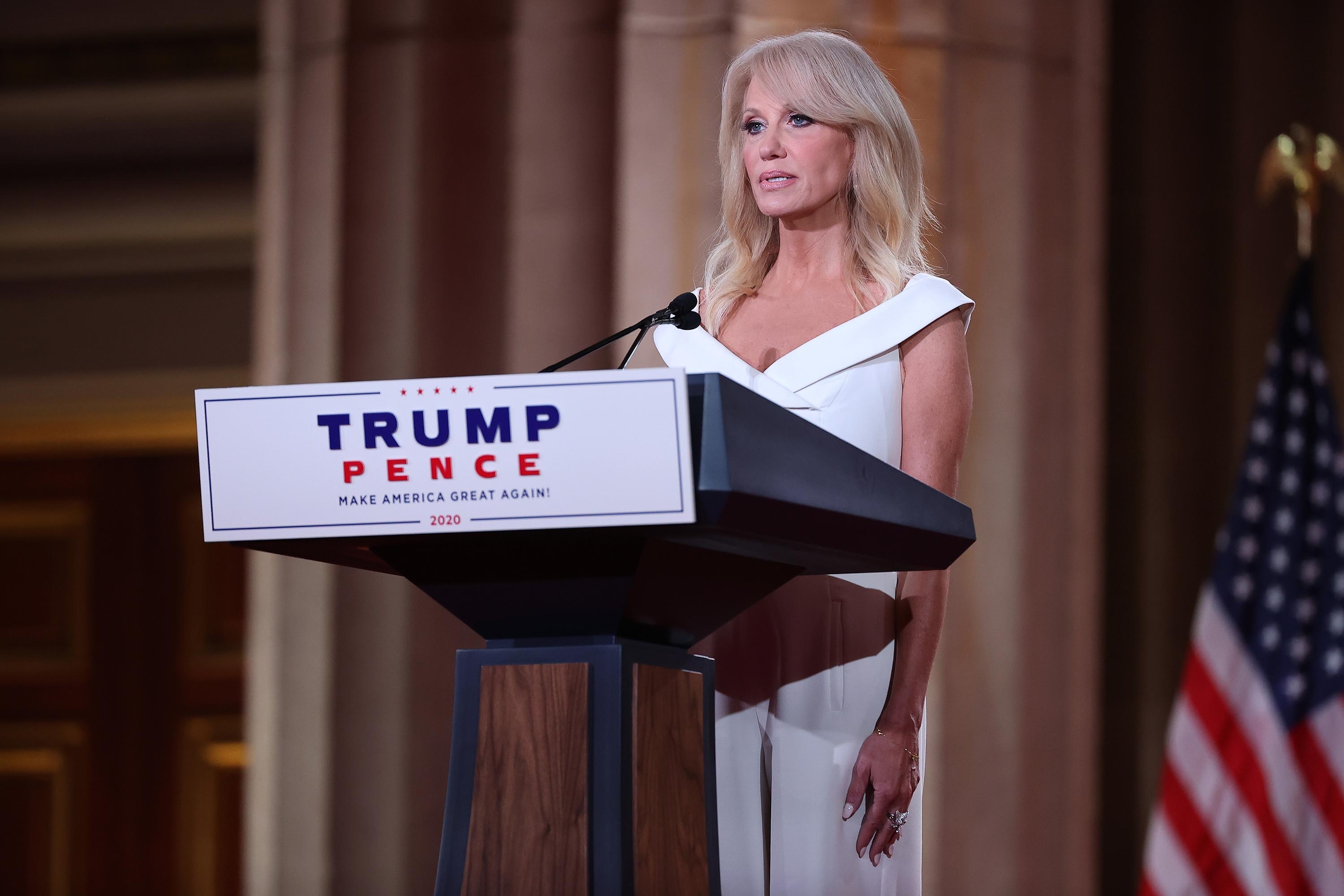 'Tong thong Trump dau tranh cho quyen loi phu nu' hinh anh