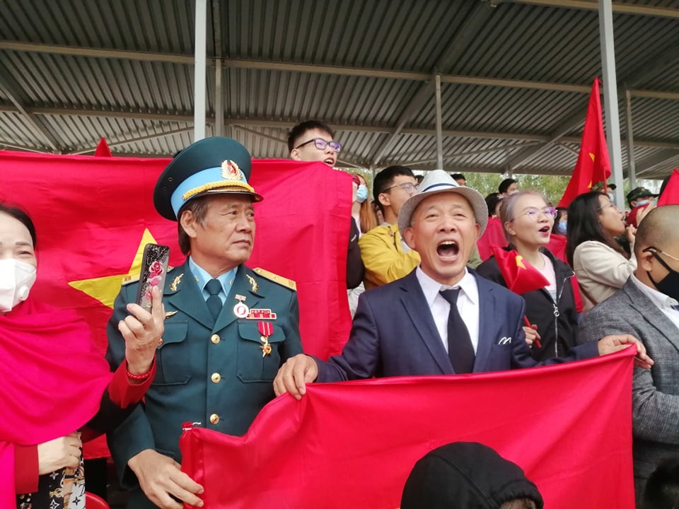 Chuyen di 600 km de chung kien chuc vo dich cua doi xe tang Viet Nam hinh anh